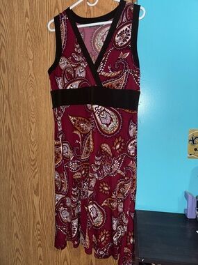 Apt. 9 Burgundy Paisley Sleeveless Dress with Black Trim